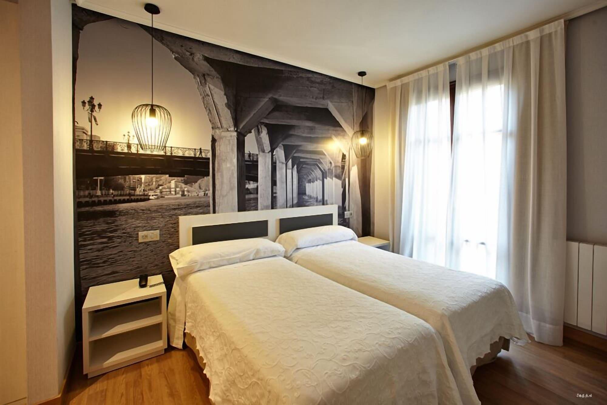 Hotel Sirimiri Bilbao Eksteriør billede