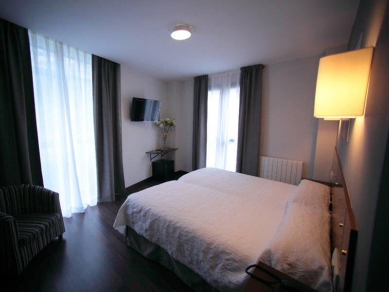 Hotel Sirimiri Bilbao Eksteriør billede